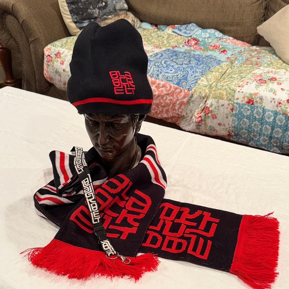 Karate/Taekwondo Black and Red Black Belt Beanie Laniard and Scarf Set